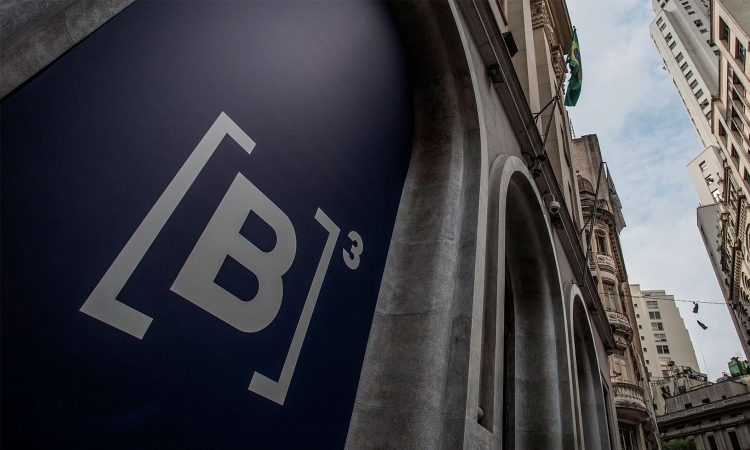 B3 (B3SA3) quer fazer a expansão de seu horário de funcionamento